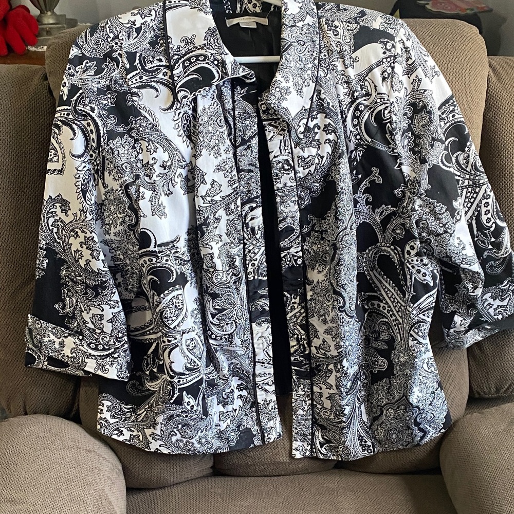 CJ Banks Monochrome Paisley Top